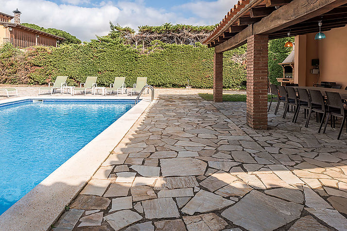 Residencia Occitania-Gran complejo con 5 apartamentos