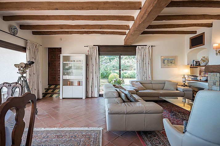 Fantástica casa en Mas Nou con espectaculares vistas