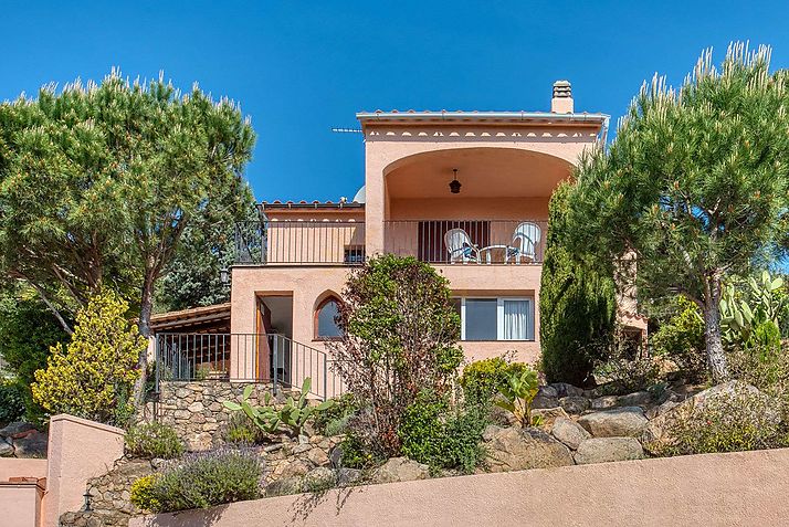 Casa Uli-Casa con bonita piscina