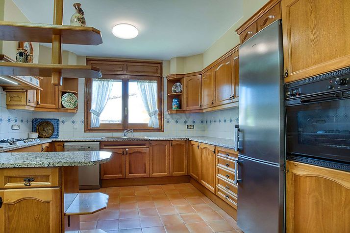 Nice house in excellent area