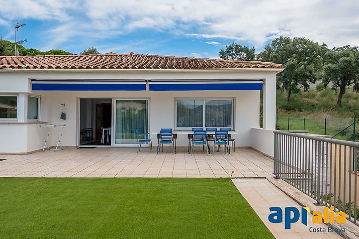 Great property located in Palamos inland