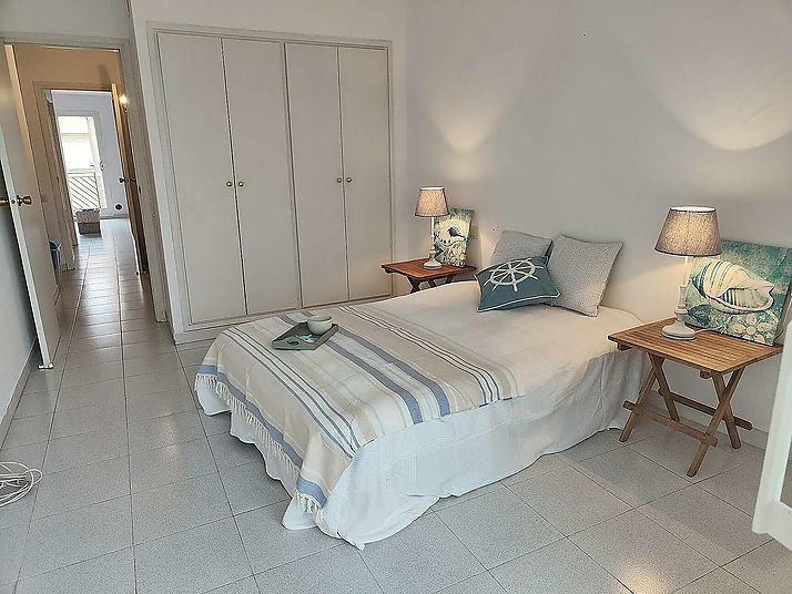 Apartament situat a 150m de la platja