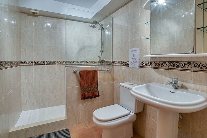 Magnificent house with pool and garden in Calonge