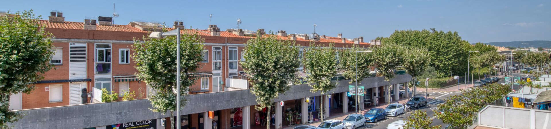 Apartament a l'Avinguda de Catalunya, en ple centre comercial i a 150m de la platja