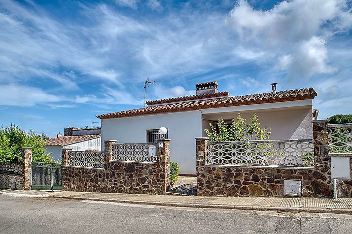 Fantastic detached house in Mas Ambrós