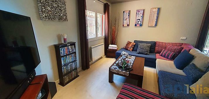 Bonita casa en urbanización en Mas Pere