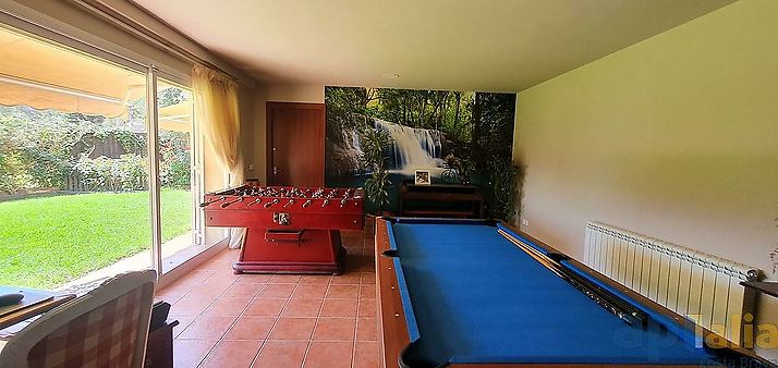 Bonita casa en urbanización en Mas Pere