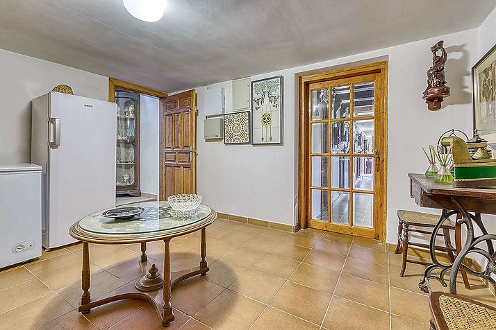¿Buscas una  gran casa para entrar a vivir y con piscina?