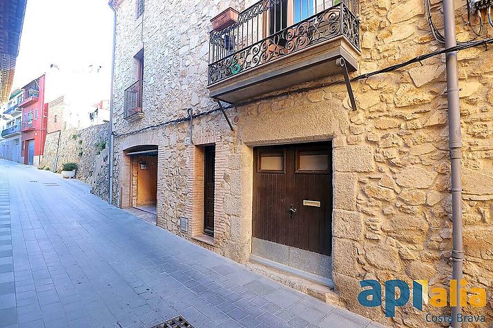 Large town house with pool, Palamós center