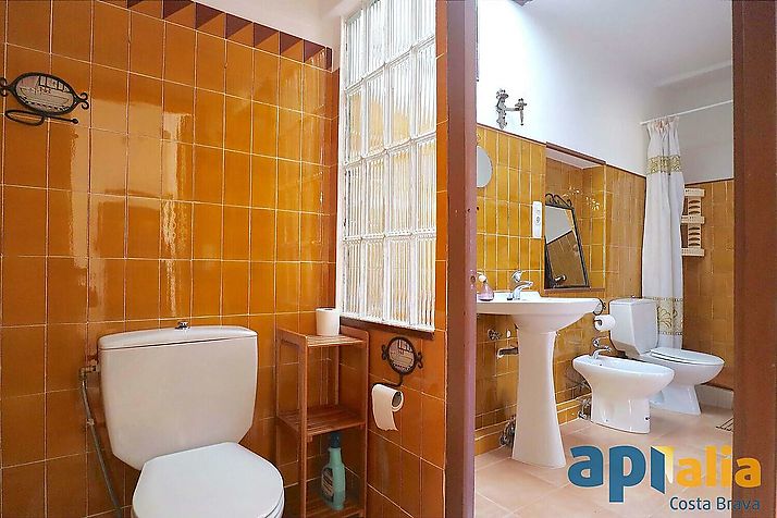 Large town house with pool, Palamós center