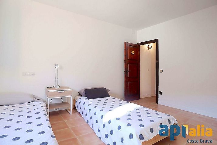 Large town house with pool, Palamós center