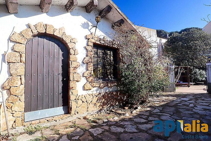Large town house with pool, Palamós center