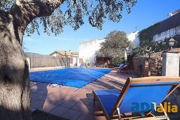 Large town house with pool, Palamós center