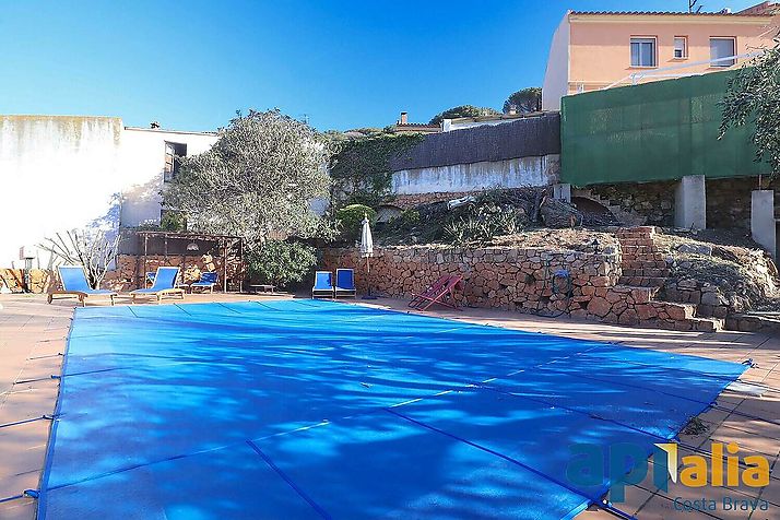 Large town house with pool, Palamós center