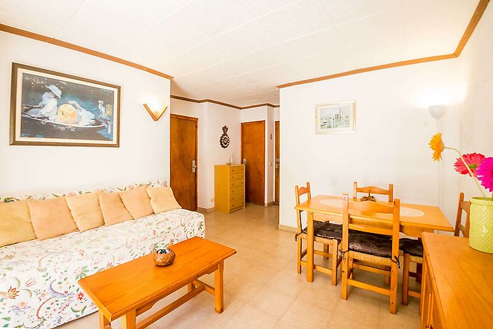 Schöne Wohnung in der Nähe des Meeres