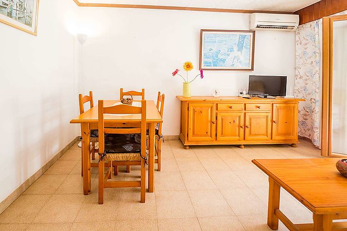 Schöne Wohnung in der Nähe des Meeres