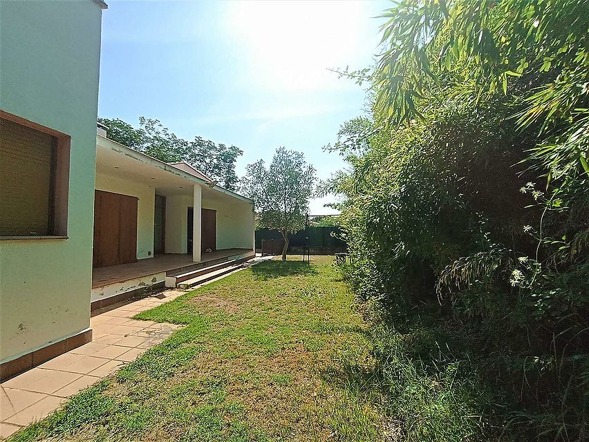 Acollidora casa amb jardí a Puig Ses Forques