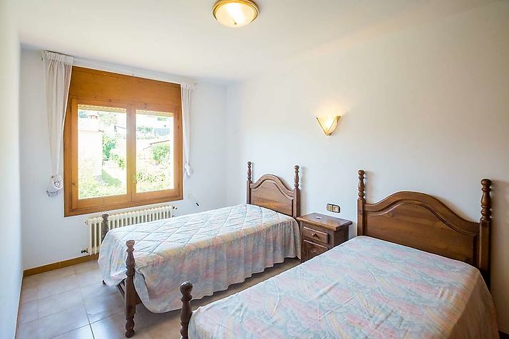 Casa grande i familiar con jardín