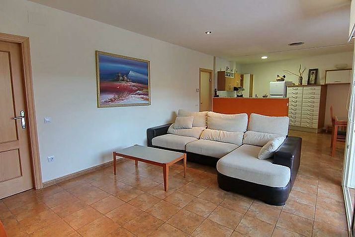 Ground floor apartment 350m from the beach