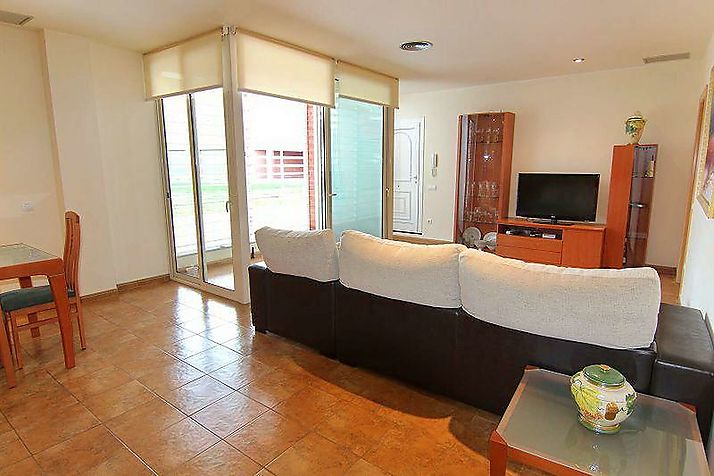 Ground floor apartment 350m from the beach