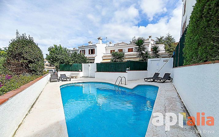 Townhouse in S'Agaro, only 12 min from the beach