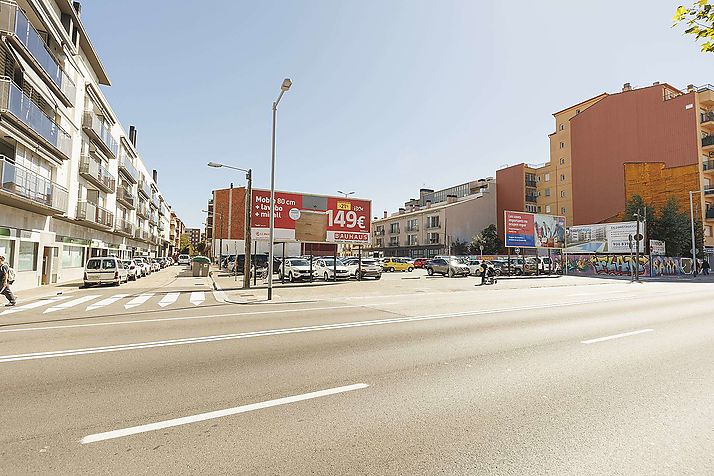 BAUGRUNDSTÜCK ZU VERKAUFEN - GIRONA