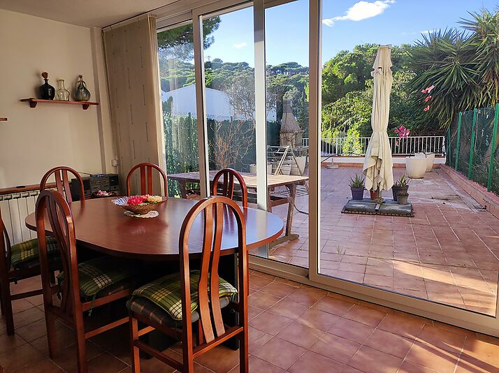 Planta baja con gran terraza en venta en S'Agaró