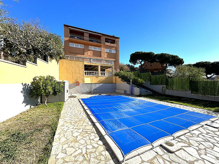 house with views to PALAMÓS, to live all year round