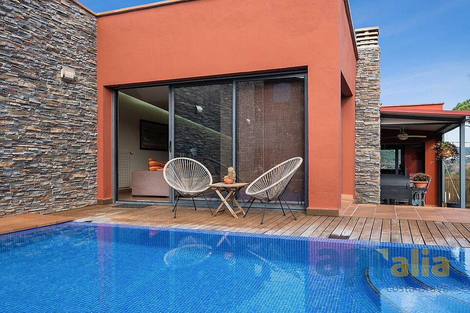 modernes Haus mit Schwimmbad in S'agaró, Costa Brava.