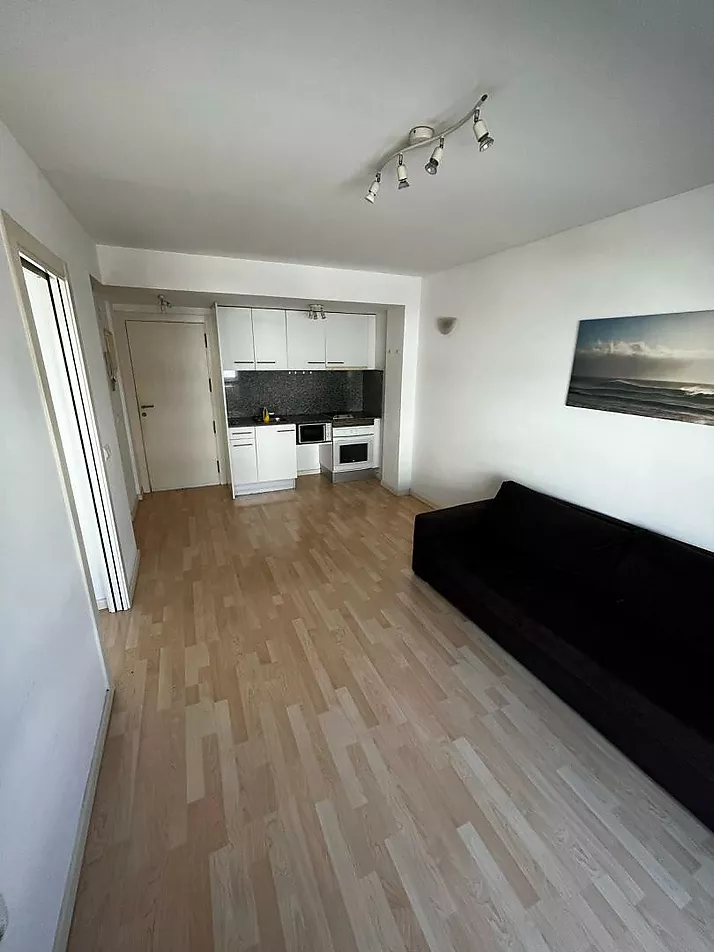 Apartment located 150 m from the beach