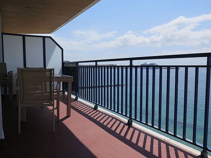 Beautiful apartment for sale in Sant Antoni de Calonge at the seaside